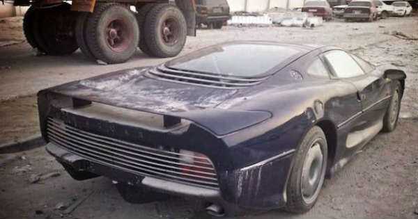 Dubais Abandoned Sports Cars 2
