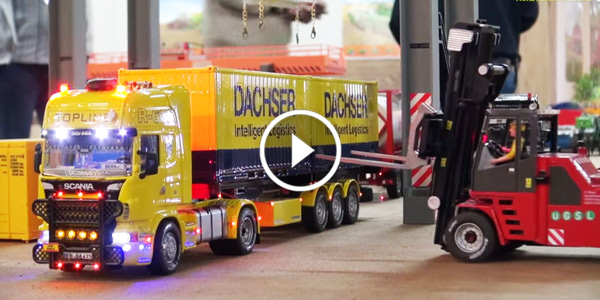 RC Scania truck in incredible 1:32 scale & fork lifter