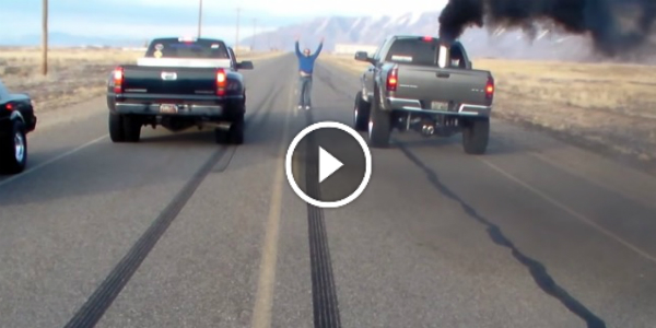 Big Black SMOKY Race DURAMAX vs CUMMINS 55