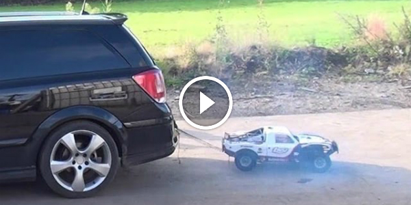 Extremely POWERFUL RC Truck Losi 5 t HAULS An 888 VAUXHALL Astra Van 11
