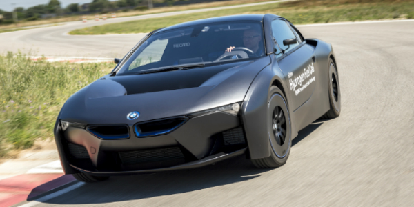 BMW REVELAS The First Hydrogen Fuel Cell Cars! Take A Look At The MARVELOUS i8 Prototype & The 5 Series GT 511