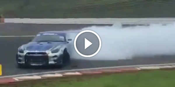 Extra Smokin’ DRIFTING Performance By The One And Only Nissan GT-R R35 53