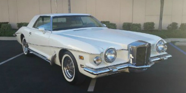 Spirit Of The 70s With The ADORABLE 1976 Stutz BlackHawk 153