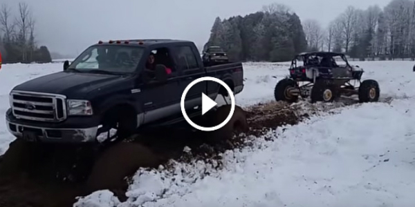 BUGGY To The Rescue It Pulls Out Stuck In The Snow FORD MEGA TRUCK 21