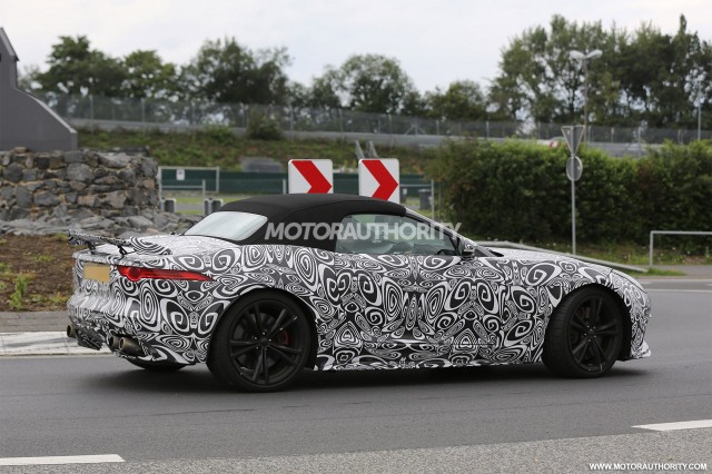 SPY SHOTS! See The 2017 JAGUAR F-Type SVR Convertible FIRST 6