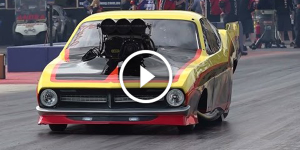 FRANK MAMONE PLYMOUTH BARACUDA DOORSLAMMER AT SUPERNATS Sidney Speedway 2015