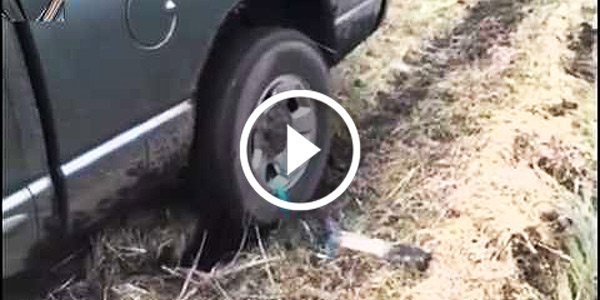 Off Road Tips Best Trick GETTING OUT OF MUD