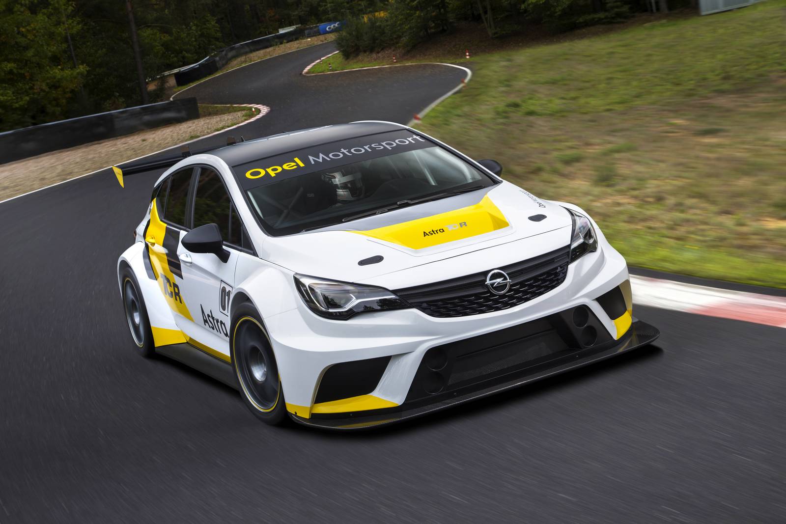 Aerodynamic Racer 2016 Opel Astra TCR 10