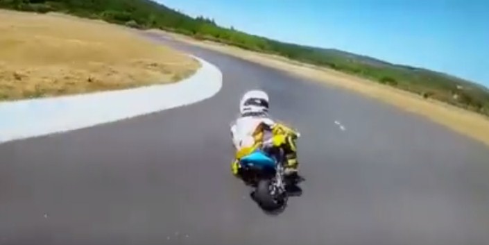 MOTORBIKE MEGASTAR! This Cool Kid Rides His Bike Better Than Many Grown-Ups! No Training Wheels 2