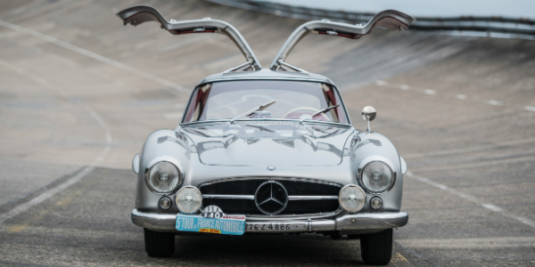 MERCEDES GULLWING 1955 Goes On Auction In December cover