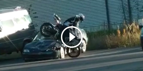 SUZUKI GSXR 750! Superb Skills & Amazing Balance Presented By JOONA VATANEN 53
