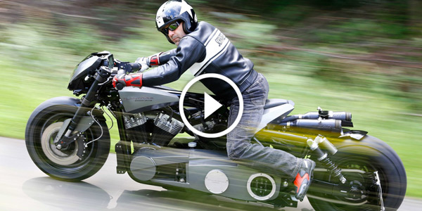 HARLEY DAVIDSON Cologne with two engines