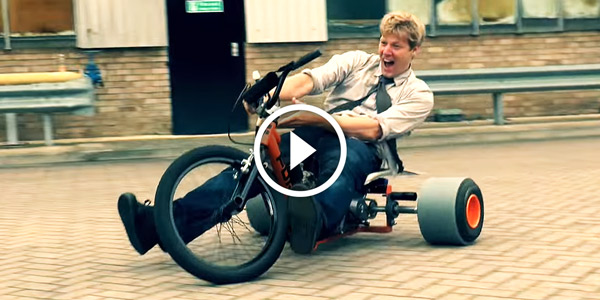 MOTORIZED TRIKE DRIFTING