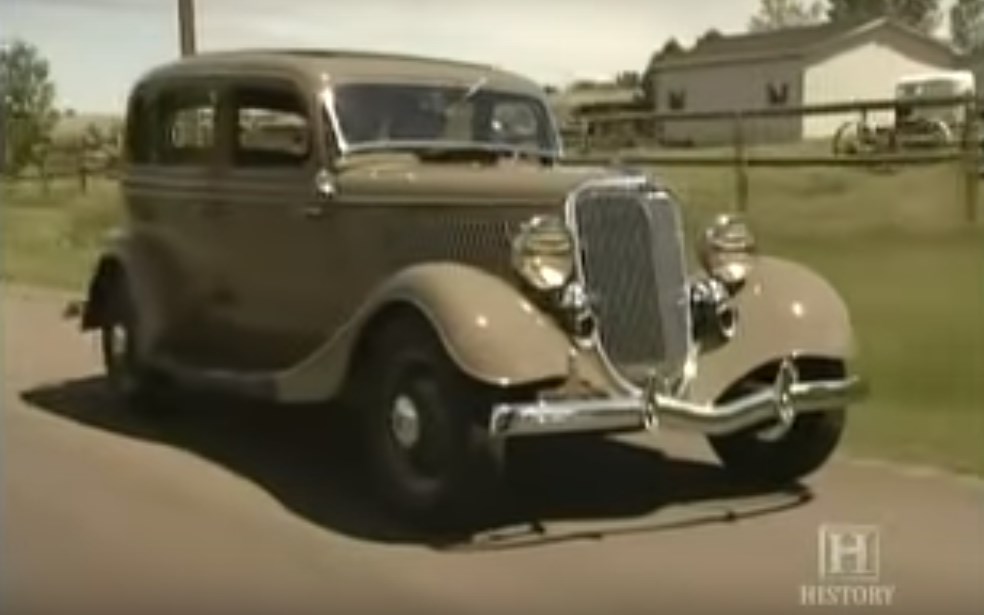 Ford clyde bonnie 1934 v8 & Bonnie and