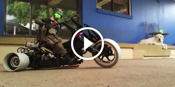 Gnarly AWD RC Fat Trike Toy Donuts & Burnouts 34