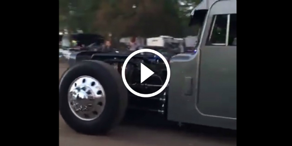 HOODLESS LOWERED SEMI TRUCK 7
