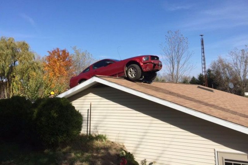 How On Earth Did These BIZARRE Car Accidents Happen 16