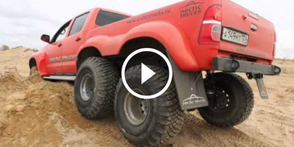 TOYOTA Arctic Truck – HILUX 6x6 32