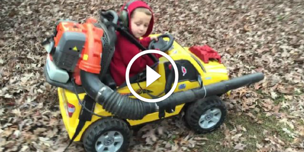 World Class Gearhead Parents Leaf Blower POWER WHEELS Toy Car! 12