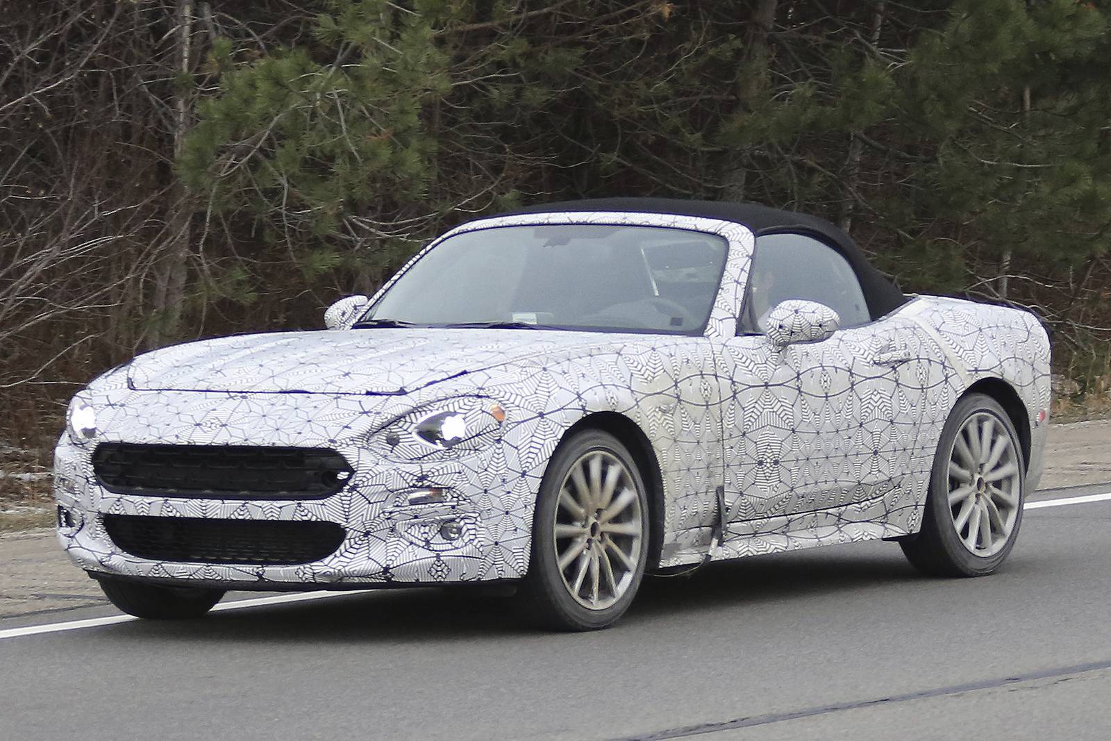 Fiat 124 Spyder ABARTH Spy Shots In Europe 3