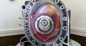 How A ROTARY Engine Works Thorough Explanation 4
