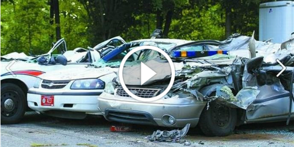 Man Destroyed Police Cruisers With A Maxxum 255 Tractor 2 play Dual Wheel