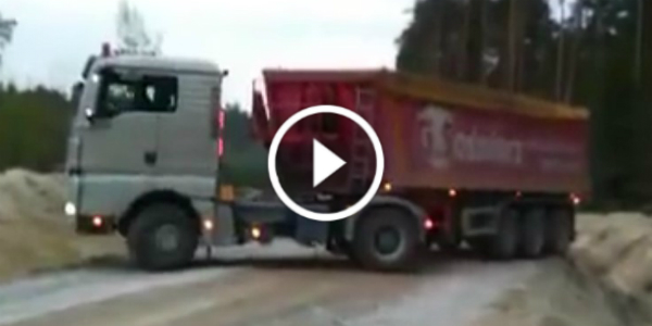 Taking A U TURN With A MAN LOADING TRUCK On A NARROW Road 1 play
