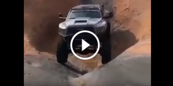 2012 DODGE RAM 3500 Performance! MEGA RAM RUNNER Gets Out Of A Hole 4