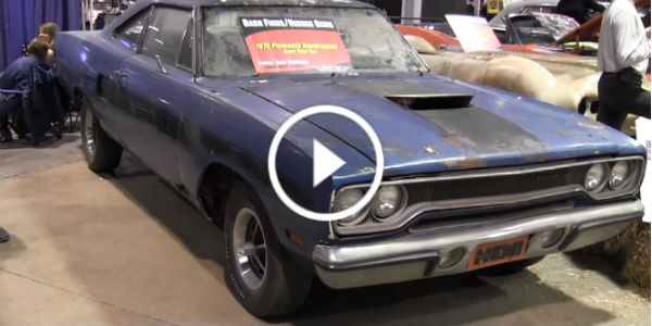 First Road Runner 1970 426 Hemi Road Runner PILOT CAR 1 play