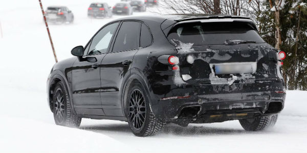 Spy Images From The Next Generation Porsche Cayenne 6