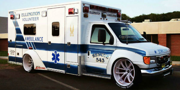 TOP-5-TWEAKED-EMERGENCY-VEHICLES-POLICE-Car-FIRE-TRUCK-With-Huge-Rims-Wide-Body-Kits-7