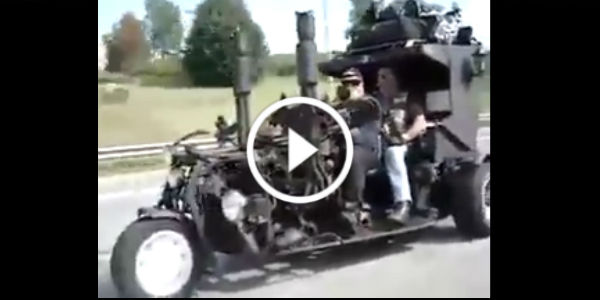 Trike Biker Gang Riding On The Highway 3 play