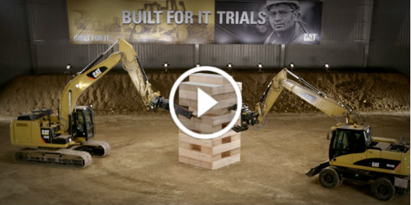 Caterpillar Machines Playing Blocks 1 play