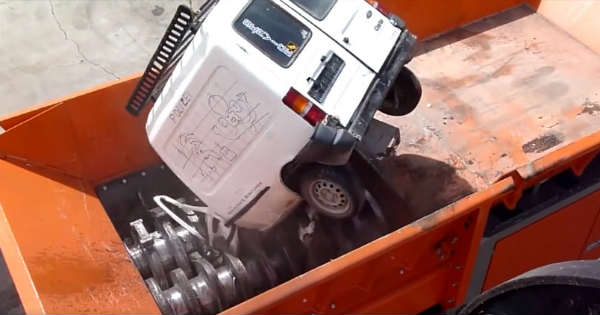 This Massive SHREDDER Swallow CARS 2