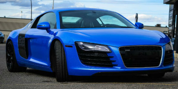 ZR Auto With A Great Shimmer Blue New Audi R8 cover