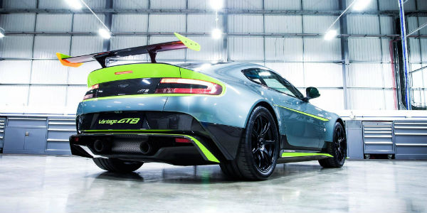 Vantage Aston Martin 2