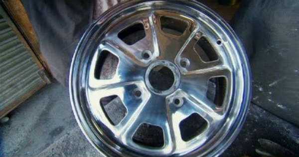How To Clean Alloy Wheels 2