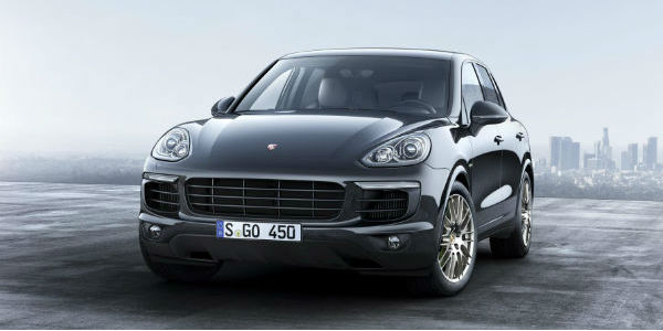 Porsche V8 Engine For The Cayenne And Panamera TN
