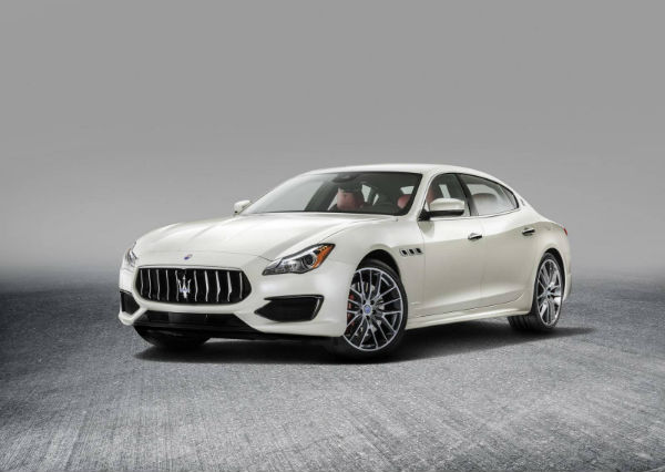 2017 Maserati Quattroporte 4