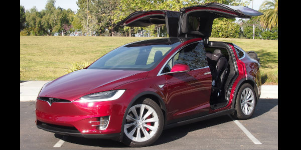 Model Tesla X TN