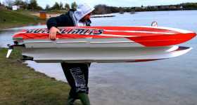 HPR-233 Extremely Fast RC Boat 1