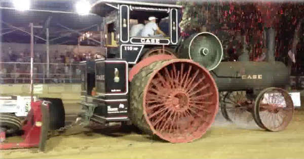 Case Steam Tractor Pull Fire Show 110hp 2