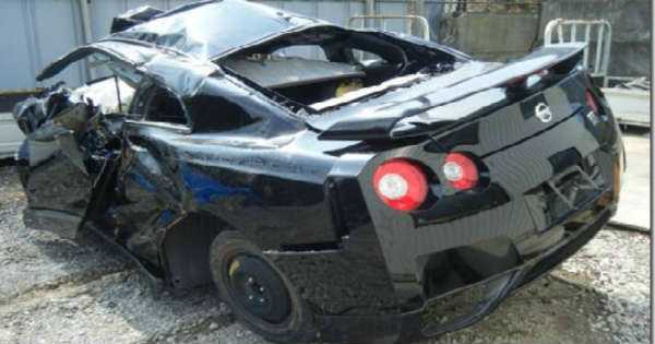 New 2017 Nissan GTR Stolen And Wrecked 1