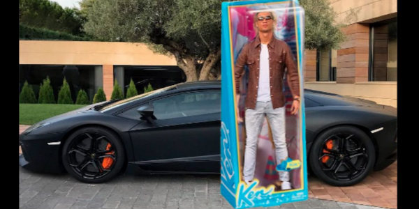 Cristiano Ronaldo Pose Aventador Lamborghini LP700 4 instagram 11