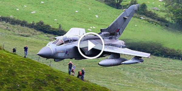Greatest Fighter Jets flying low mach loop 1