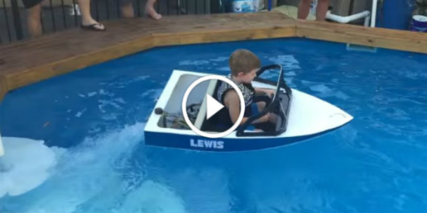 Petrol Powered Mini Speedboat dad kid toy 11