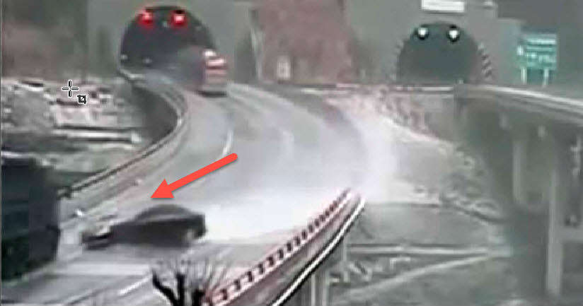 Real Aquaplaning accidents 1