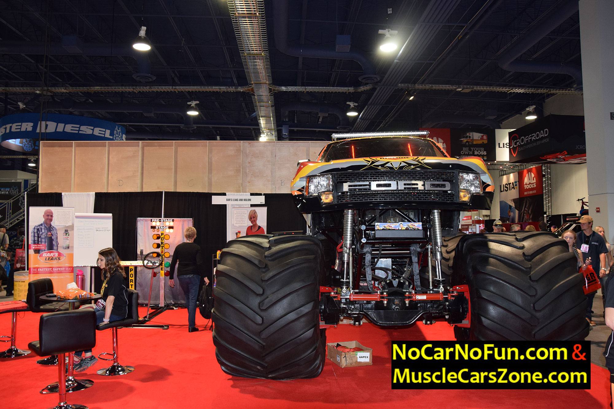 Ford F-150 Raptor monster truck 1 - Sema Show 2016 Vegas