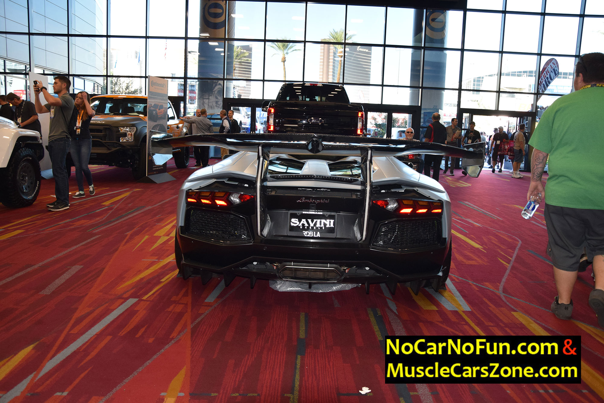 Lamborghini Aventador Back 1 - Sema Show 2016 Vegas