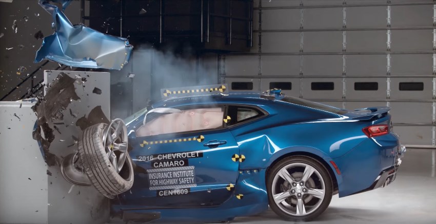 Muscle Car Crash Test Mustang, Camaro Challenger 2